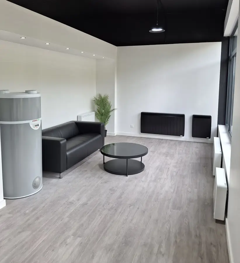 Intérieur de l'agence Aterno de Caen.