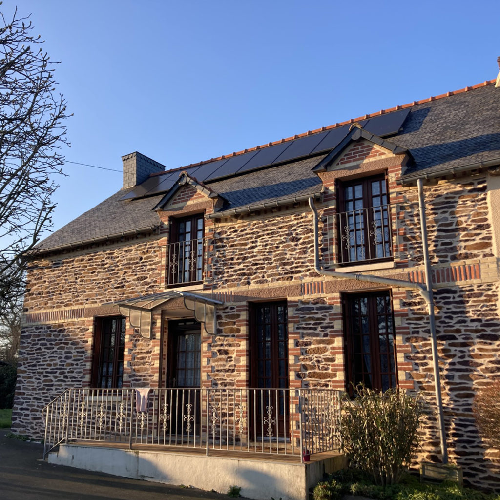 installation solaire sur toiture a mauron - aterno