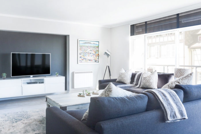 salon avec radiateur electrique a inertie